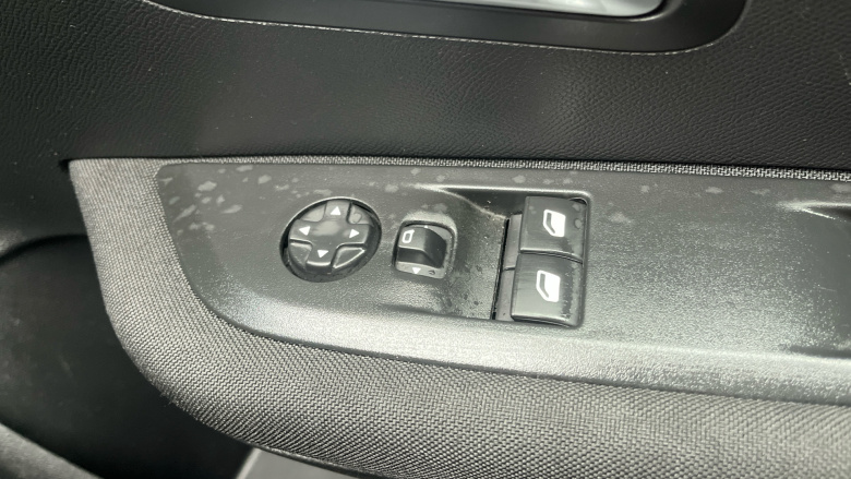 Peugeot 208 1.2 PureTech 100 Active 5dr Petrol Hatchback